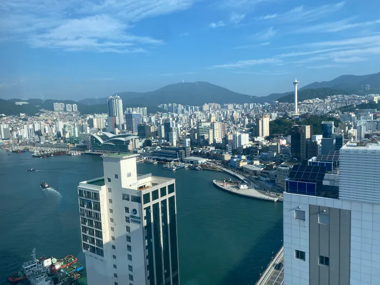 24樓看到的釜山港一隅