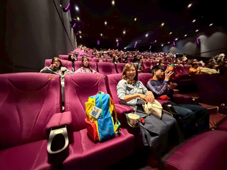 辛苦你帶孩子出門了~