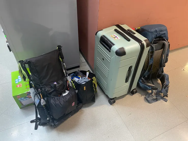 在關西機場先把大行李跟給朋友的禮品寄出