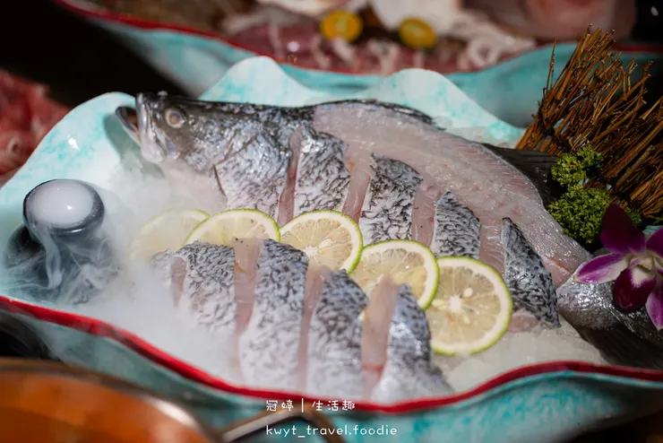 【泰滾泰式火鍋桃園店】當月壽星幾歲就送幾隻蝦!桃園火鍋推薦,