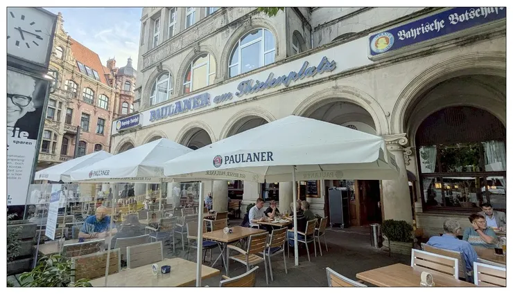 時間約莫是下午5點多來到這家PAULANER