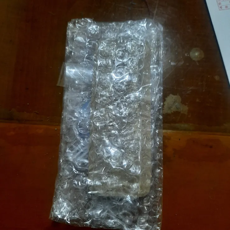 包裝完,準備進去信封袋的時候