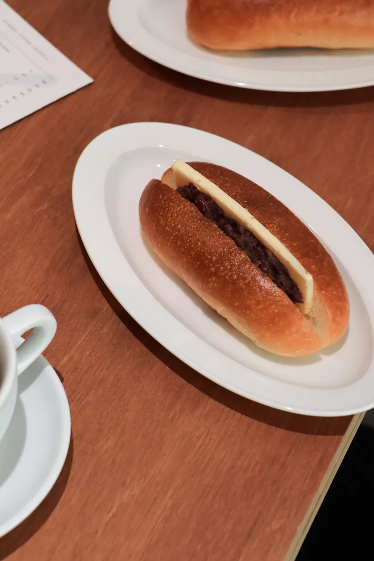 尤其紅豆奶油脆皮麵包吃過一定會回味😋