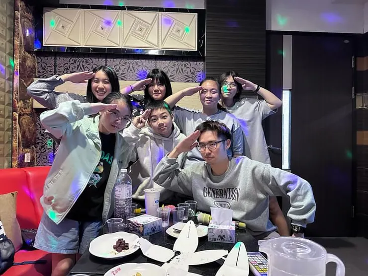 其中一位要去當兵🪖