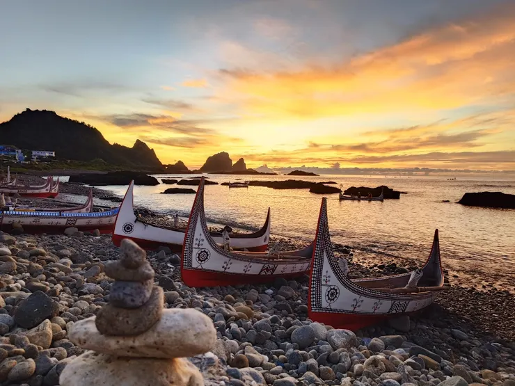 借用同行友人的照片，不免俗的要來蝶石拍照，超有意境的