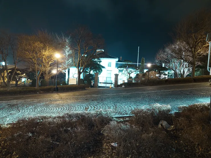 仕郎跟凜相間的場景