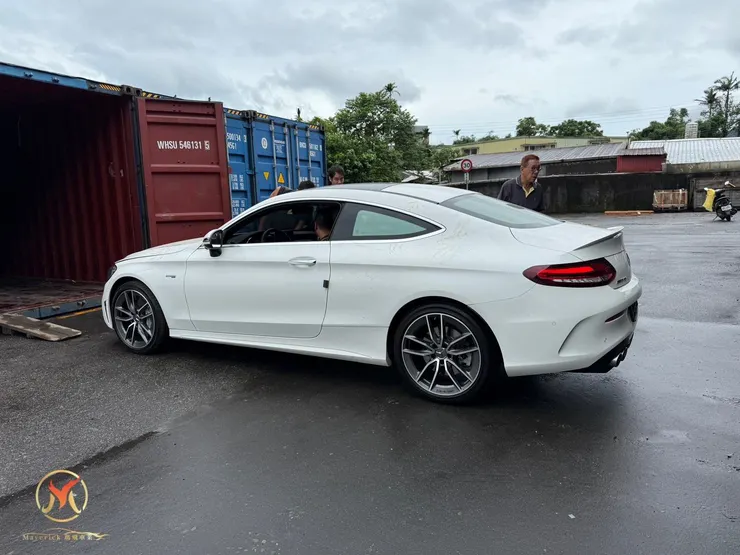 韓規C43中古車到港