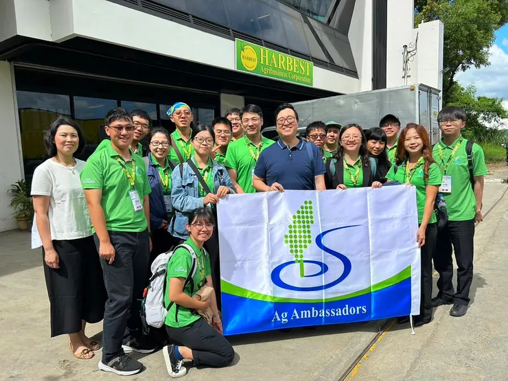 大家與執行長Julius合照