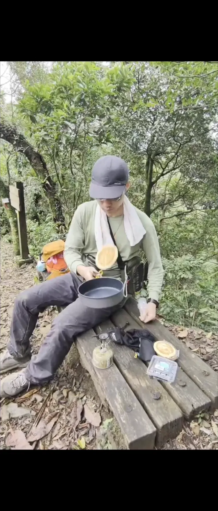 我在綠豆湯鞍部烤鬆餅給榕榕過生日