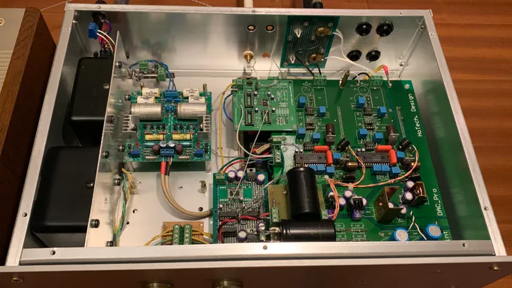 更新後 DAC 內部照片
