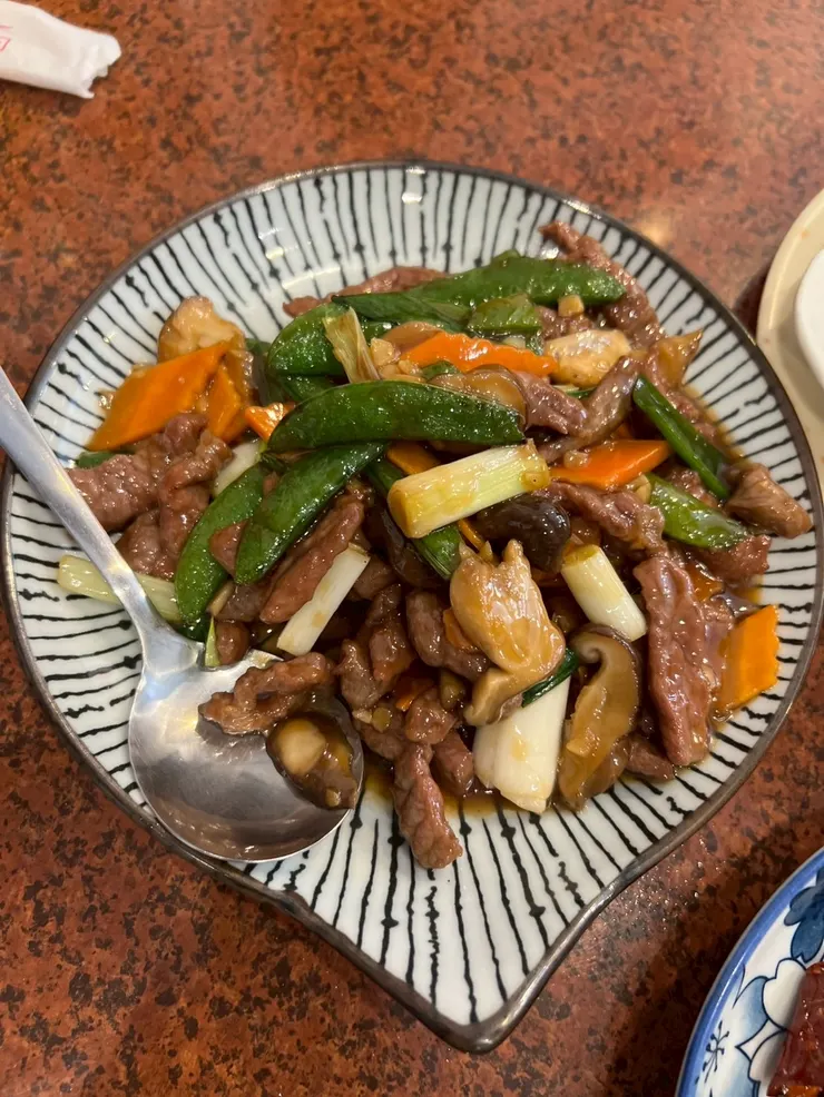 蠔油牛柳（？）