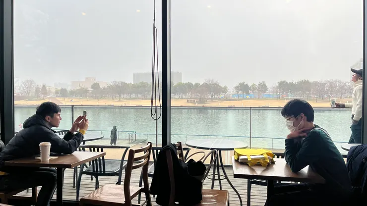 在這樣的地方喝咖啡、工作，心情很難會不好吧。