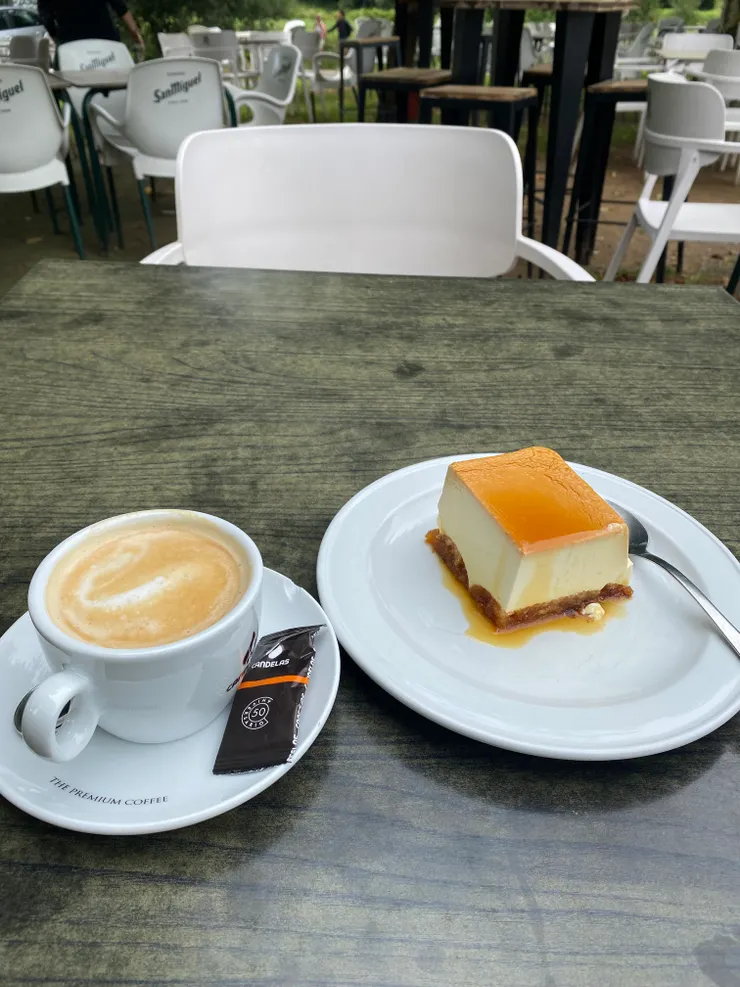 Galicia區是西班牙重要的酪農跟務農區，所以到這裡很多好吃東西。