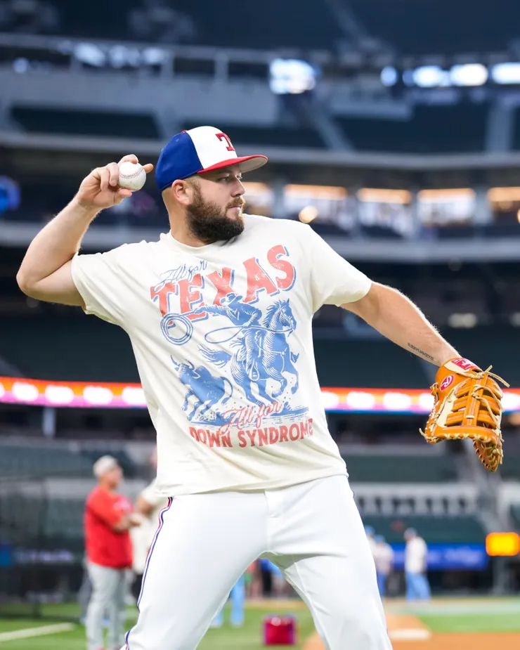 Photo:Texas Rangers X