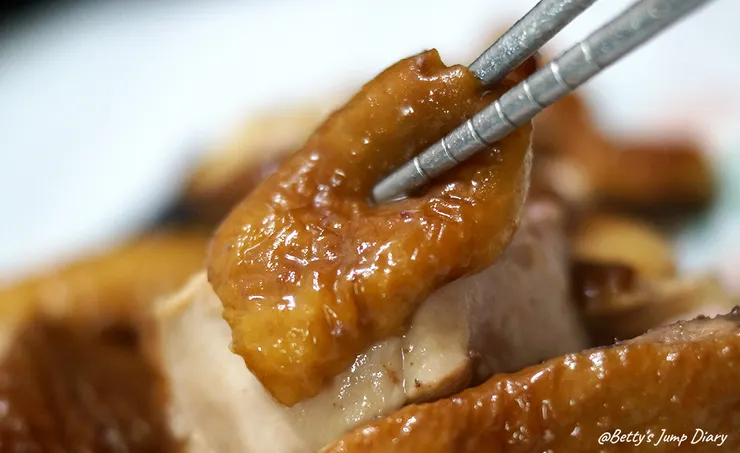 ▲元榆「煙燻甘蔗雞」與「招牌鹽水雞」/圖片來源：Betty's Jump Diary