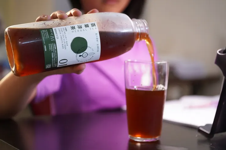 台南飲料推薦【Draftea by草字頭】天然草本漢方茶│不