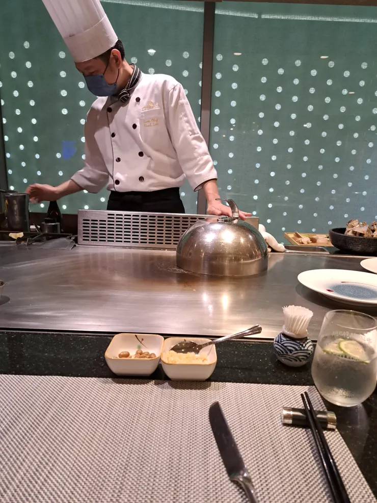 五星飯店主廚的table-side service(show)