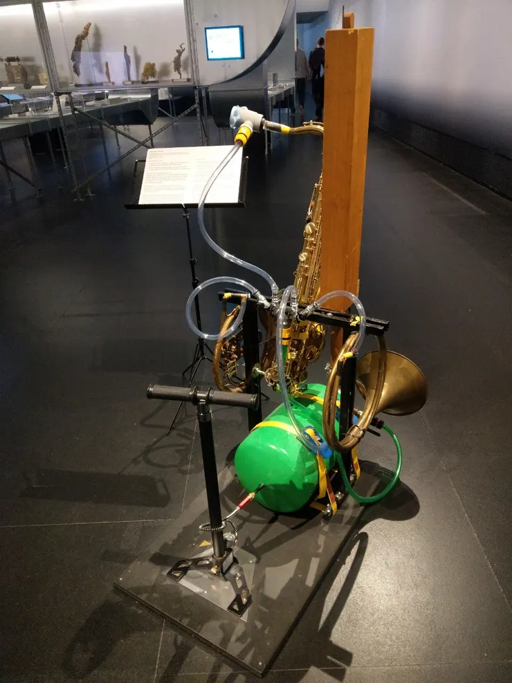 互動裝置:打氣後會產生聲音,打越多氣越大聲