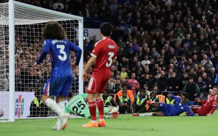 艾斯達華奧飛鏟入球助車路士絕殺2:1