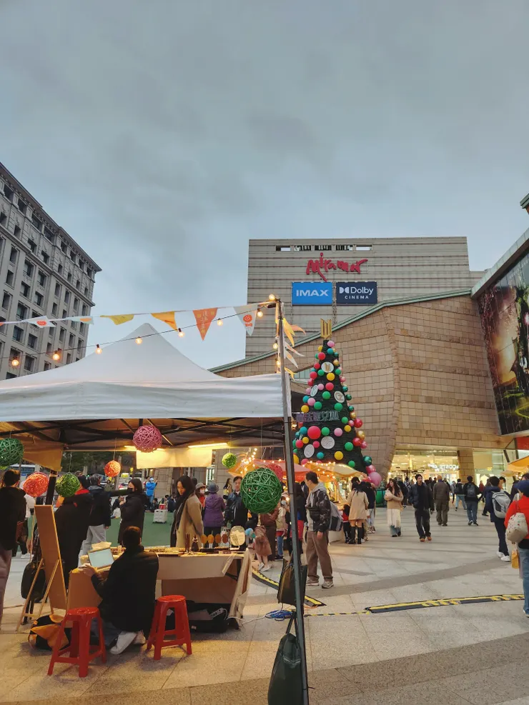 假日美麗華還有熱鬧市集