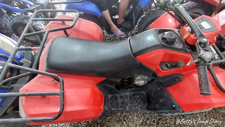 ▲花蓮曼波海灘沙灘車天空之鏡/圖片來源:Betty's Jump Diary