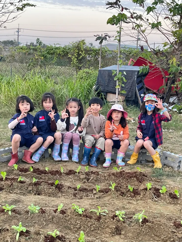 【台南安南區實驗教育學校推薦｜上華蒙特梭利實驗教育機構｜採用蒙特梭利教學法｜小學・國中・高中招生中】