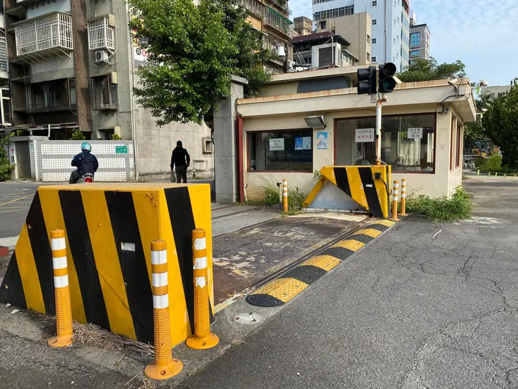 特殊的車阻設計（2025年。筆者拍攝）