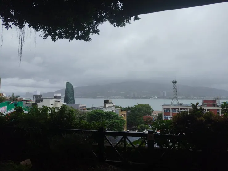 灰黑影響著，但可隨心所欲！