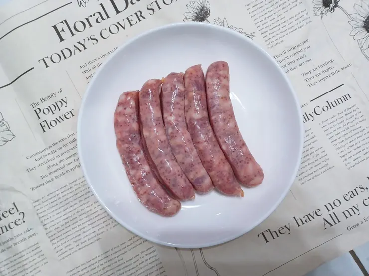 準備送去加熱的香腸們