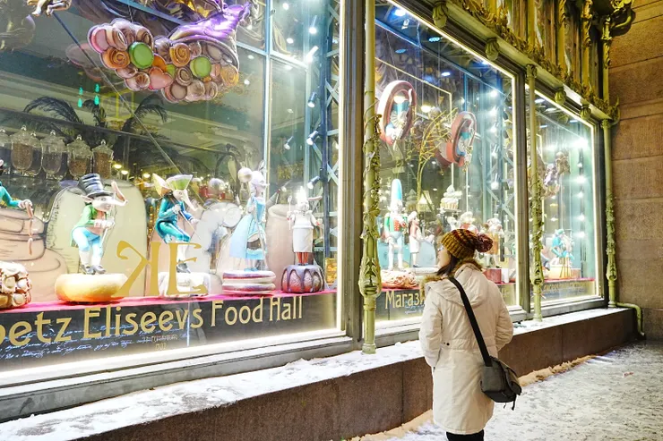 太太可愛櫥窗裝飾