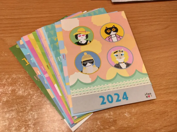 一致排開的多巴胺色彩感覺很療癒！