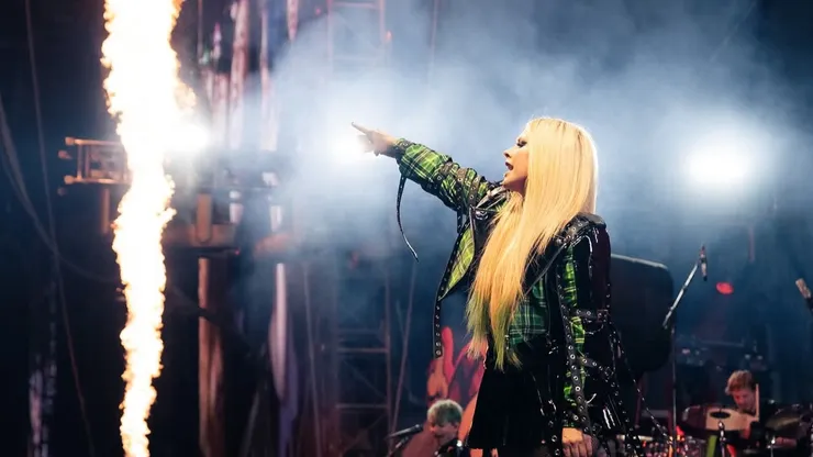 via Avril Lavigne's Instagram