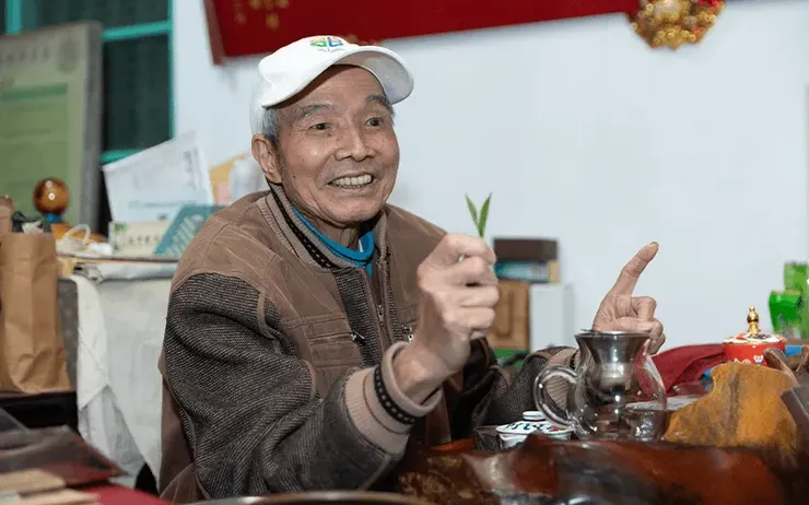 非常熱情的國寶茶師黃文雄先生