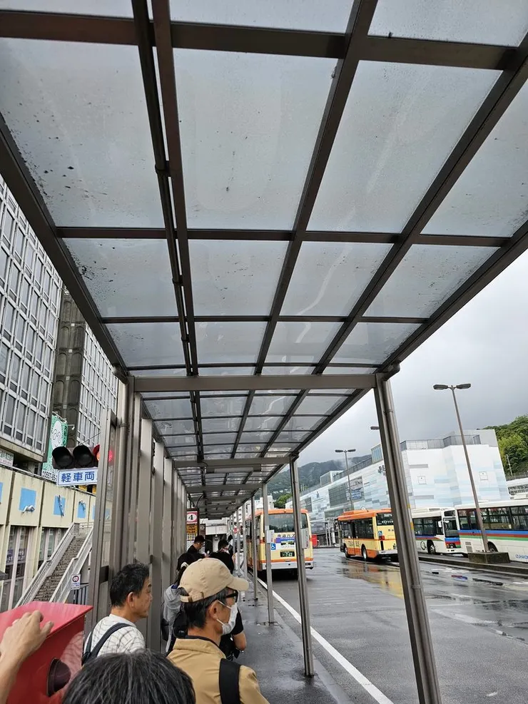 沒想到七尾循環線路這麼熱門，一早就有一堆等待乘車的人