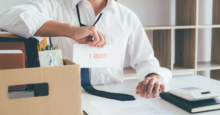 會 AI 的人才正在流失，企業該做的不是加薪，而是提供 AI 學習與應用機會，讓他們看見未來！圖片來源：canva