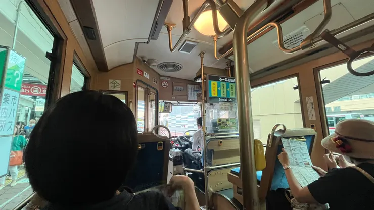搭上這種車走訪歷史景點，特別有fu。