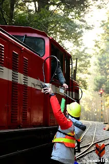 正班區間車進站順便交換通券