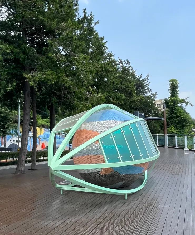 展望台展示物。