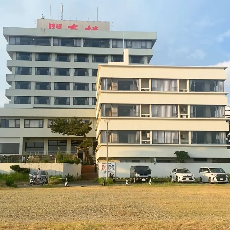 剛好扛棒被卡掉的開春樓（😓