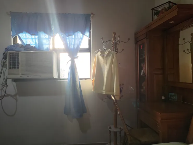 早上六點半太陽已入窗