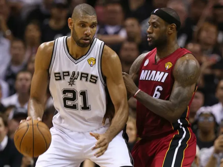 老將的節奏對上天賦的力量，這是籃球最純粹的較量。