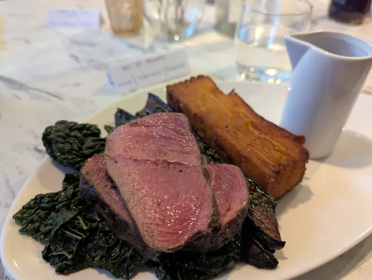 第一次知道鹿肉的英文是 vension