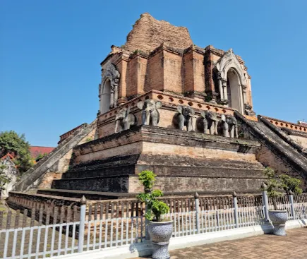 柴迪隆寺，門票50元