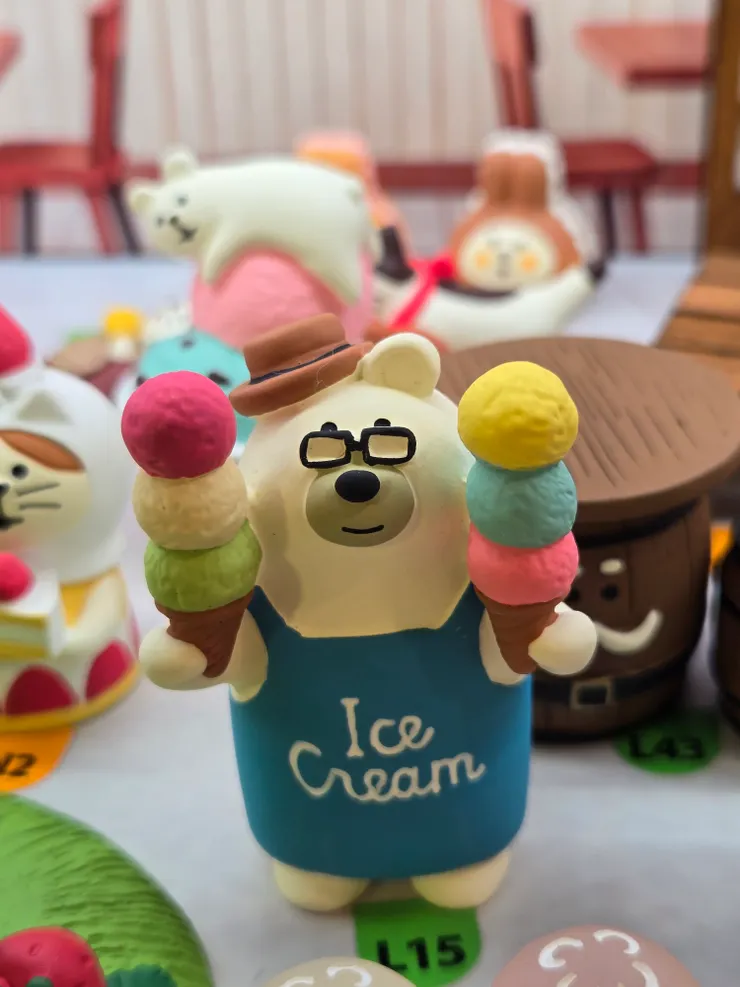 這隻冰淇淋熊很可愛，當下就帶了一隻回家。