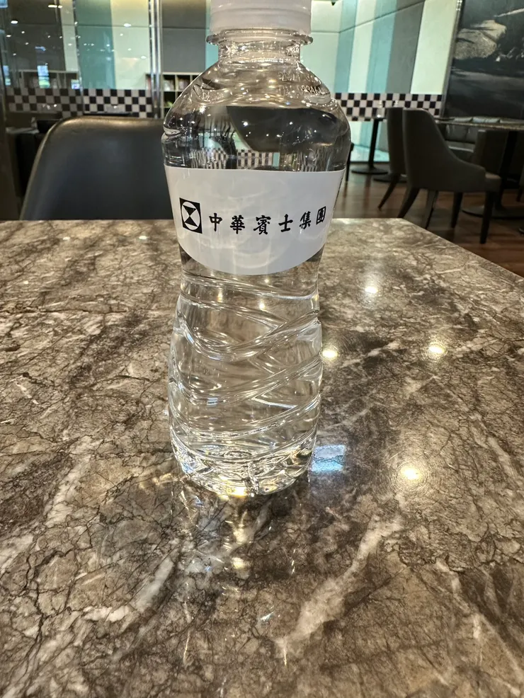 外匯車真的不能回原廠保養？透過 Mercedes-AMG GLB35 實際案例，帶你了解外匯車回原廠保養流程、費用與服務品質，破解常見迷思，讓你買得安心、養得放心。