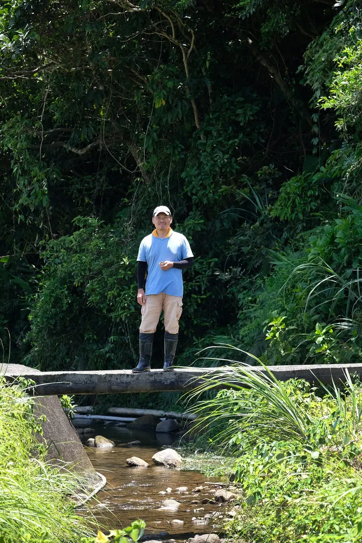 楊儒門於金山。親子天下楊煥世攝。