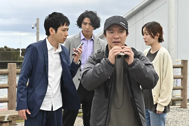 三輪的女兒被綁架，在交付贖金的過程，三輪對於妻子沙月的態度感到不滿與質疑。得知女兒被綁架的真相後，他才意識到如果當初他沒有一次出軌導致離婚，其實三人就可以過著正常家庭該有的幸福。圖片來源：節目官方Twitter