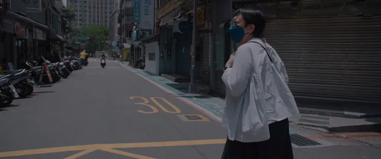 走在台北街頭。《詩》劇照