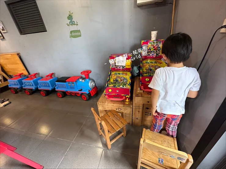 🔺古早味遊戲機及小火車