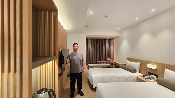 我和儒儒住在台北凱達大飯店27樓的高樓層客房!據說房間也有加大一點!謝謝凱達大飯店!